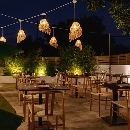 Bohotel Messonghi - Designer's Meszongí