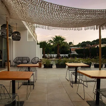 Bohotel Messonghi - Designer's Szálloda Meszongí