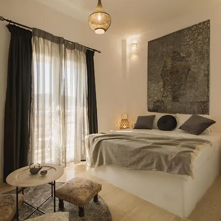 Bohotel Messonghi - Designer's 4* Meszongí