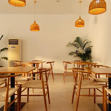 Bohotel Messonghi - Designer's Szálloda Meszongí