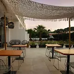 Bohotel Messonghi - Designer's Hotel Mesongí
