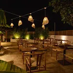Bohotel Messonghi - Designer's Hotel Mesongí