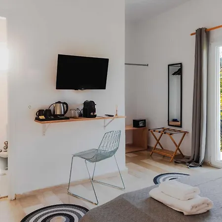 Bohotel Messonghi - Designer's 4*