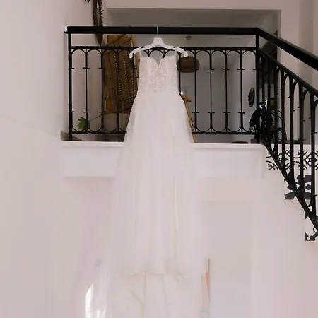 Bohotel Messonghi - Designer's מלון