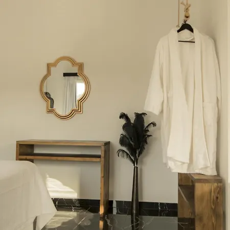 Bohotel Messonghi - Designer's Mesongí