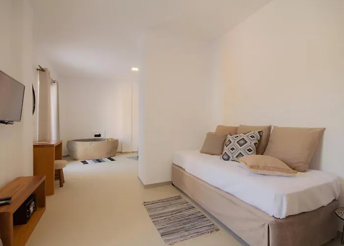 מלון Bohotel Messonghi מסונגי