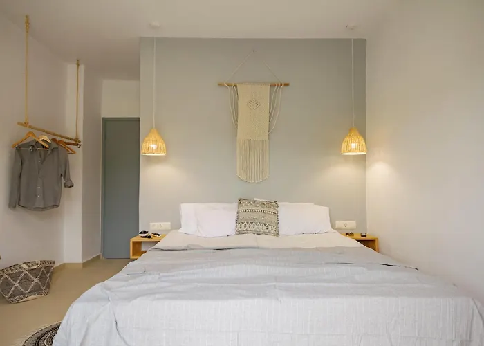 Bohotel Messonghi מסונגי