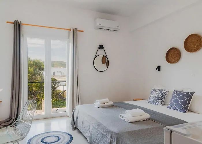 Bohotel Messonghi 4*