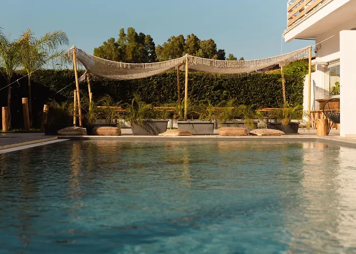 Bohotel Messonghi