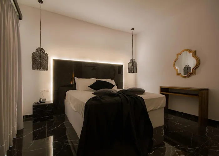 Bohotel Messonghi 4*